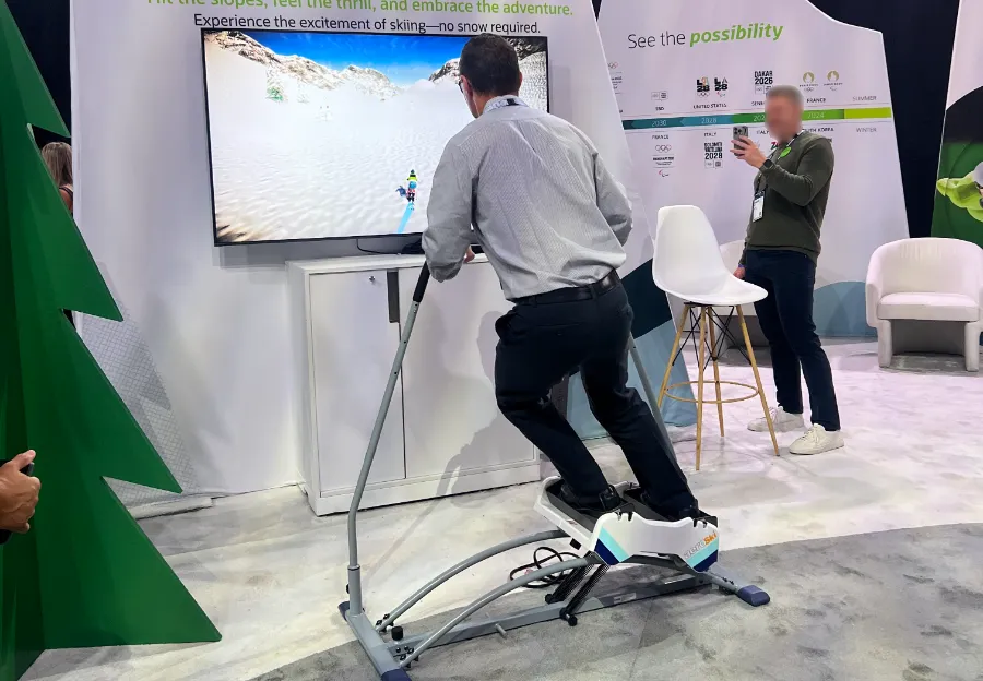 18 Trade Show Entertainment Ideas in Los Angeles: Engage Attendees and Boost ROI 5 ski simulator rental in los angeles