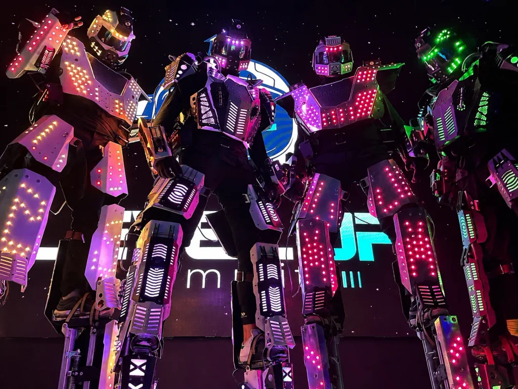 Los Virtuality led party robot dancers at a trade show