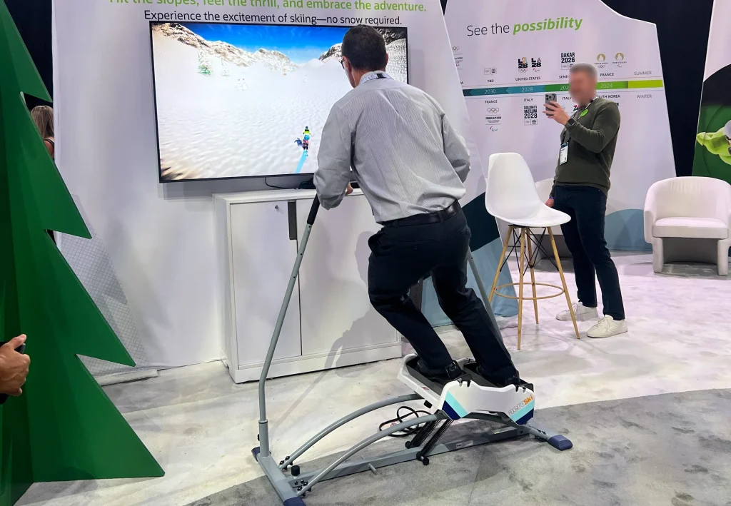 Los Virtuality ski simulator rental at a trade show
